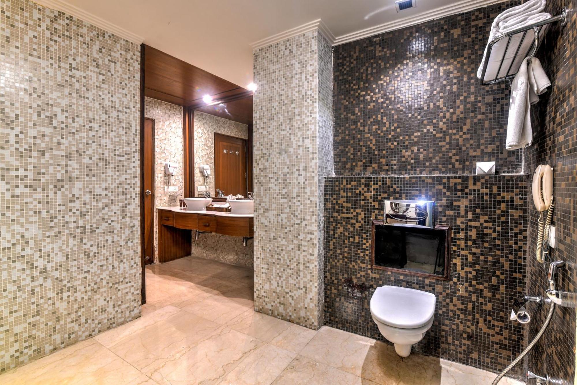 Godwin Haridwar Otel Dış mekan fotoğraf