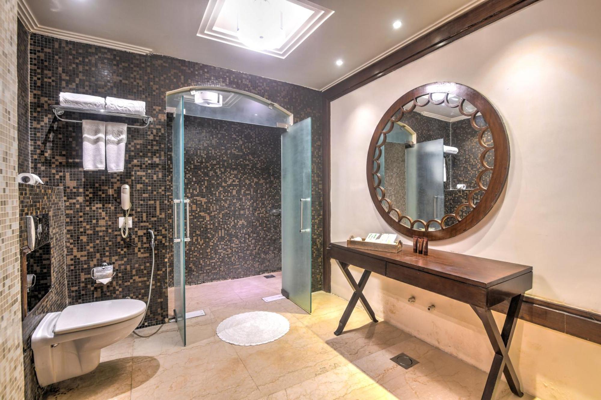 Godwin Haridwar Otel Dış mekan fotoğraf